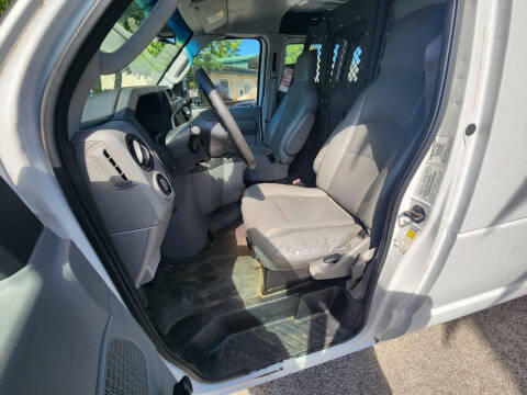 2013 Ford E-Series E-350 SD