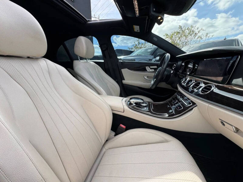 2019 Mercedes-Benz E-Class E 300