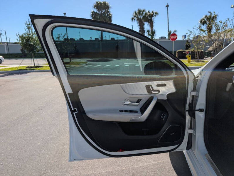 2019 Mercedes-Benz A-Class A 220