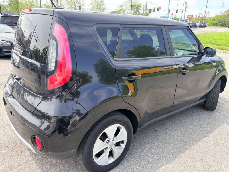 2017 Kia Soul +