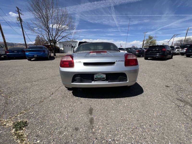 2002 Toyota MR2 Spyder