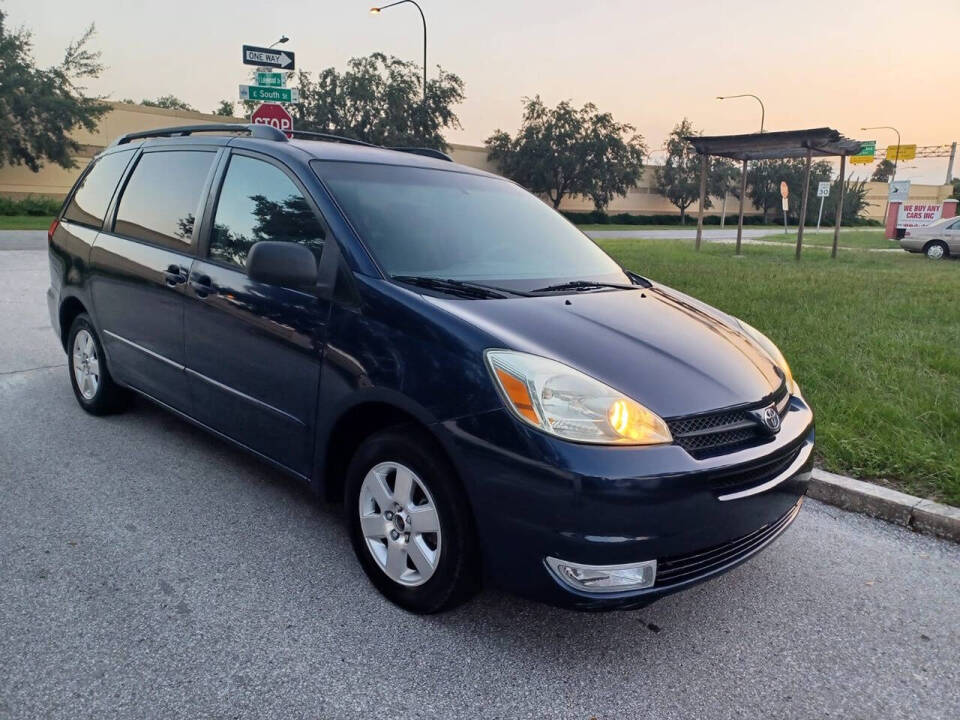 2005 Toyota Sienna for sale at We Buy & Sell Cars Inc in Orlando, FL