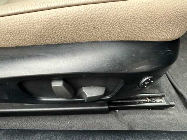 2012 BMW 3 Series 328i