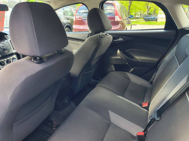 2014 Ford Focus SE
