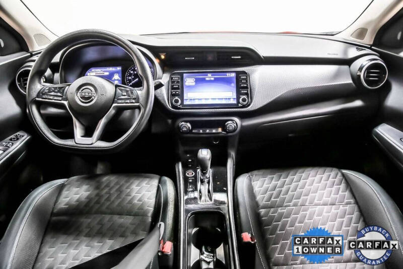 2022 Nissan Kicks SV