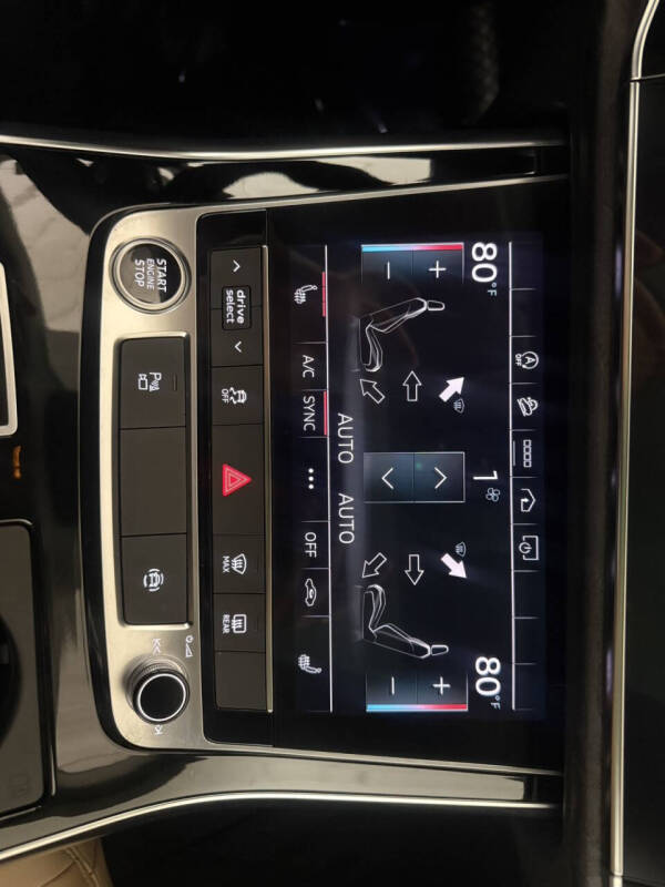 2023 Audi Q8 quattro Premium 55 TFSI