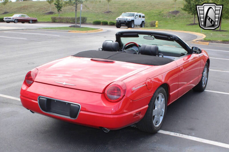 2002 Ford Thunderbird Deluxe