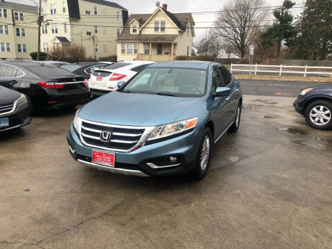 2014 Honda Crosstour for sale at New Park Avenue Auto Inc in Hartford CT