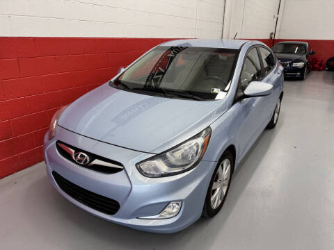 2012 Hyundai Accent GLS