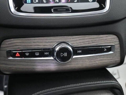 2023 Volvo XC90 B6 Ultimate Bright Theme 7P