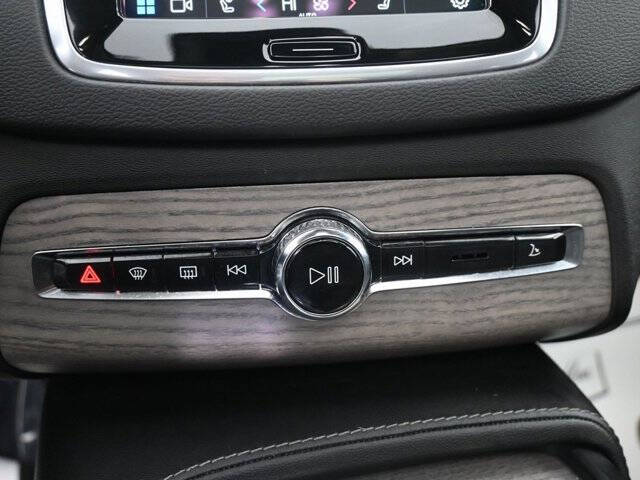 2023 Volvo XC90 B6 Ultimate Bright Theme 7P