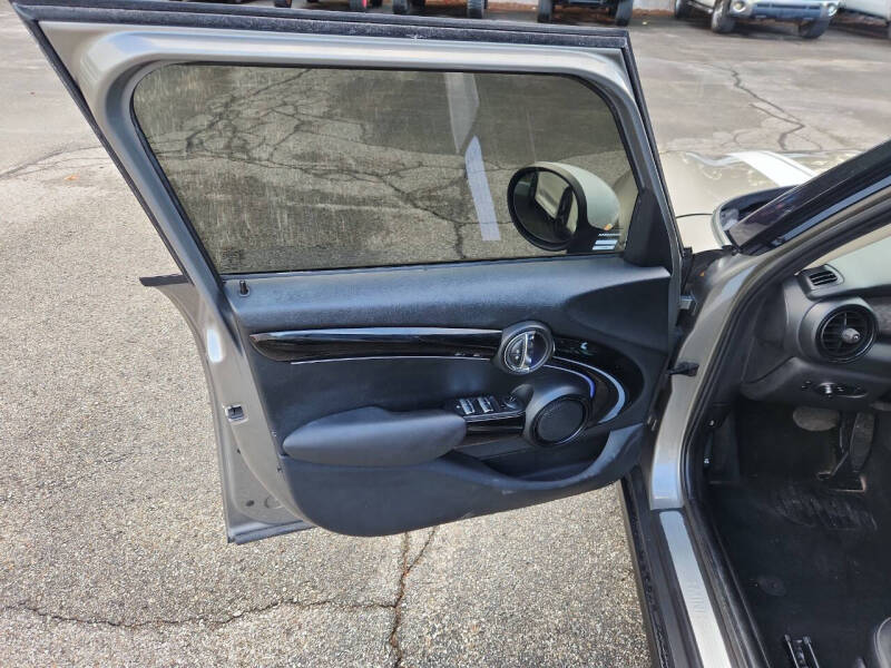 2016 MINI Hardtop 4 Door Cooper