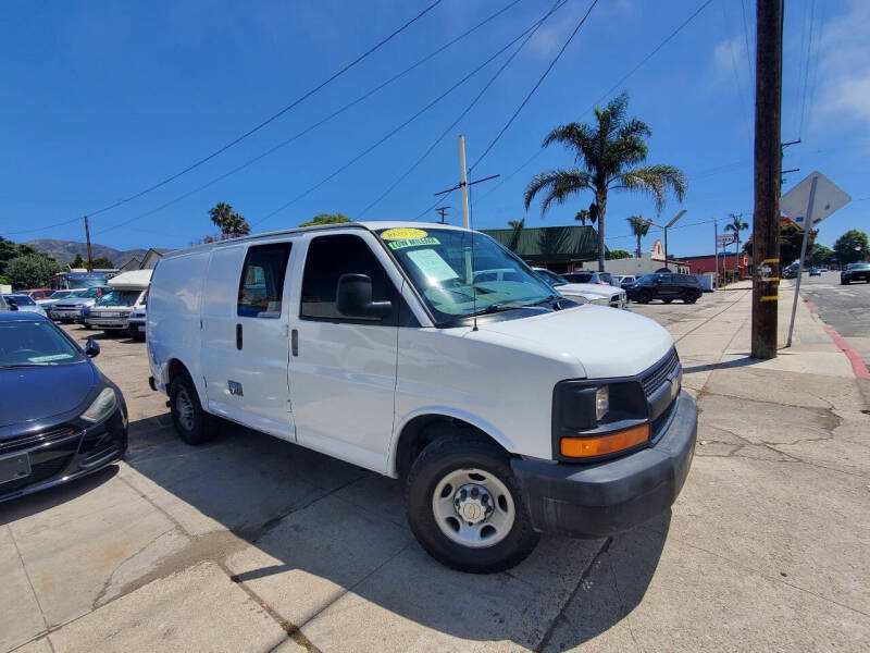 2013 Chevrolet Express for sale at Nueva Italia Motors in Ventura CA