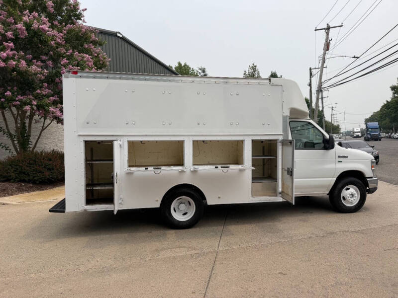 2012 Ford E-Series E-350 SD