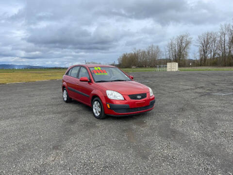 2009 Kia Rio5 for sale at Car Safari LLC in Independence OR
