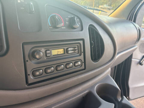 2001 Ford E-Series E-250