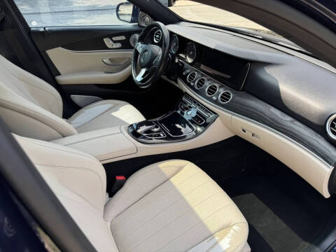 2017 Mercedes-Benz E-Class E 300
