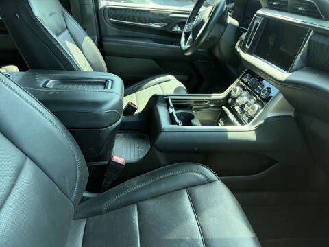 2023 GMC Yukon Denali