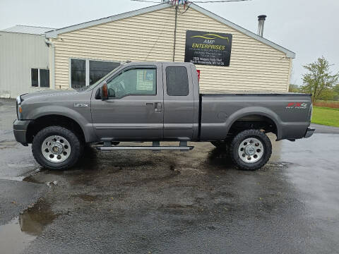 2006 Ford F-350 Super Duty for sale at Supreme Auto in North Tonawanda NY