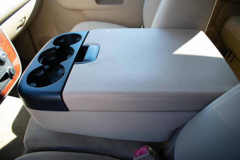 2012 Chevrolet Suburban LS