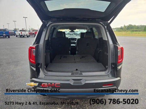 2023 GMC Acadia SLT