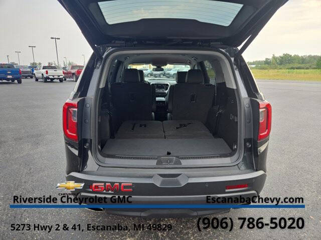 2023 GMC Acadia SLT
