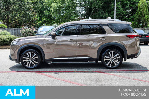 2023 Nissan Pathfinder Platinum