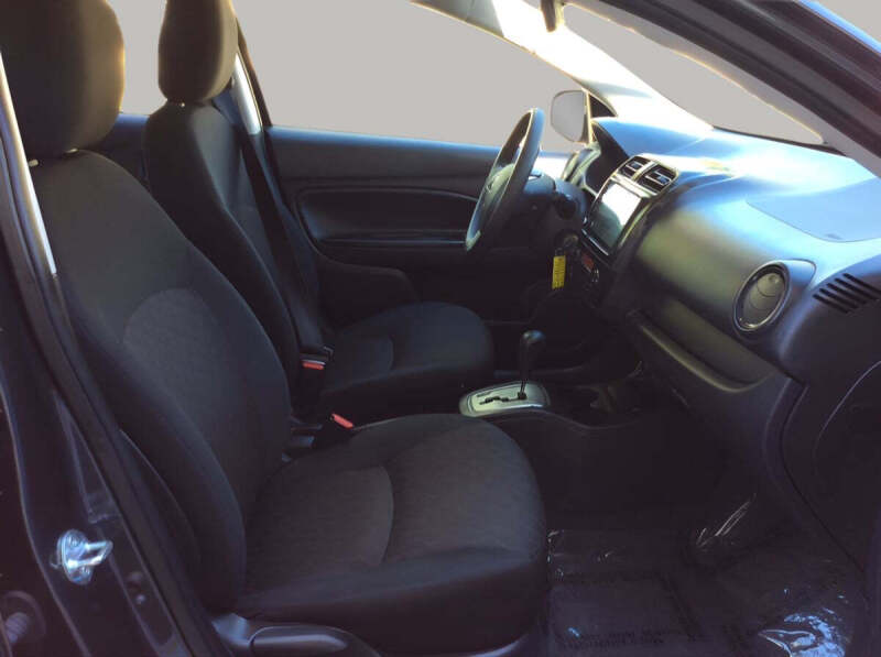 2024 Mitsubishi Mirage ES