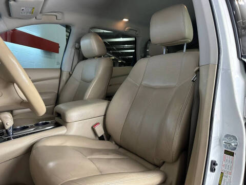 2013 Nissan Pathfinder Platinum