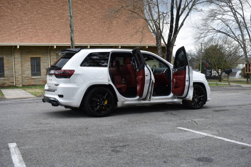 2018 Jeep Grand Cherokee Trackhawk photo 4