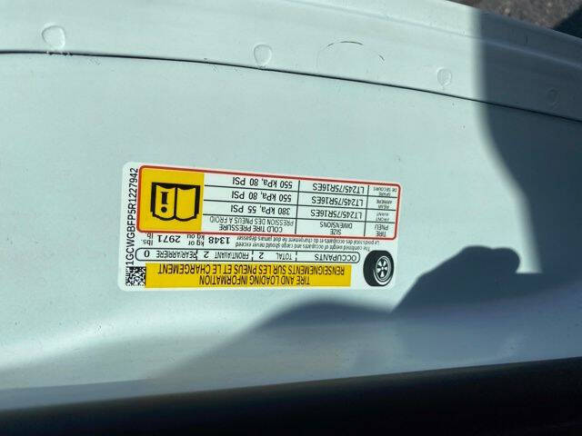 2024 Chevrolet Express 2500