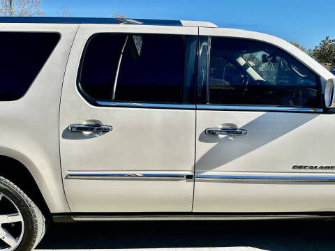 2012 Cadillac Escalade ESV Luxury