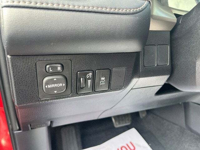 2013 Toyota RAV4 40