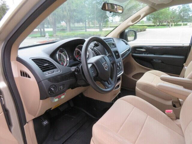 2013 Dodge Grand Caravan SE