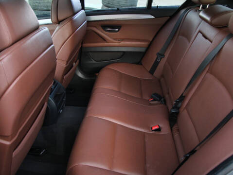 2011 BMW 5 Series 550i xDrive