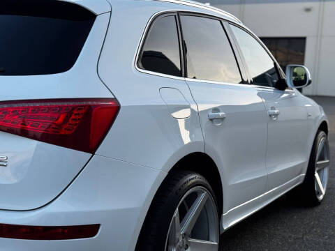 2012 Audi Q5 3.2 quattro Premium Plus