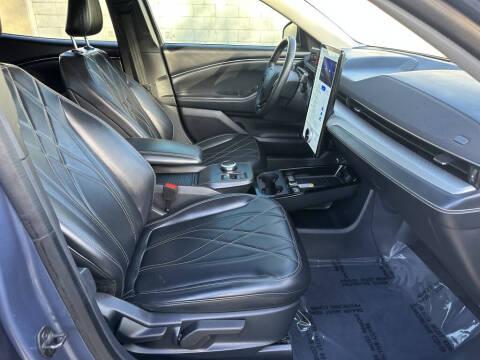 2021 Ford Mustang Mach-E Select