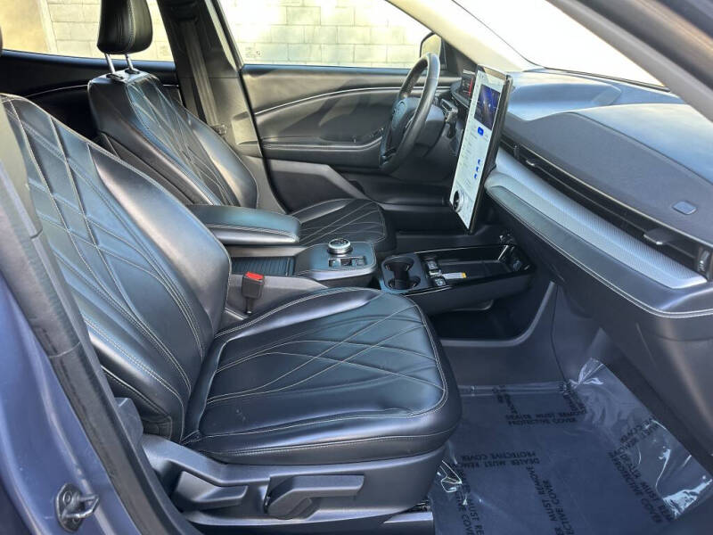 2021 Ford Mustang Mach-E Select