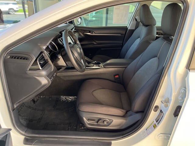 2020 Toyota Camry Hybrid LE