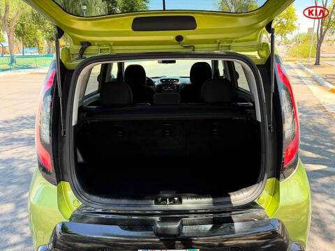 2016 Kia Soul +