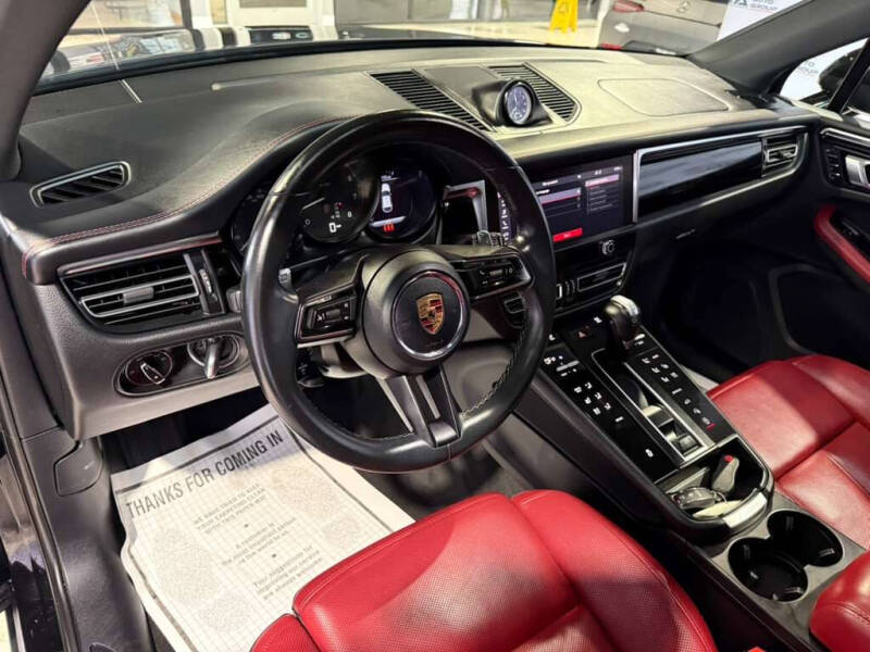 2023 Porsche Macan
