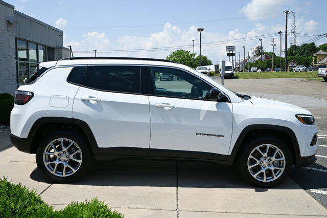 2024 Jeep Compass Latitude Lux