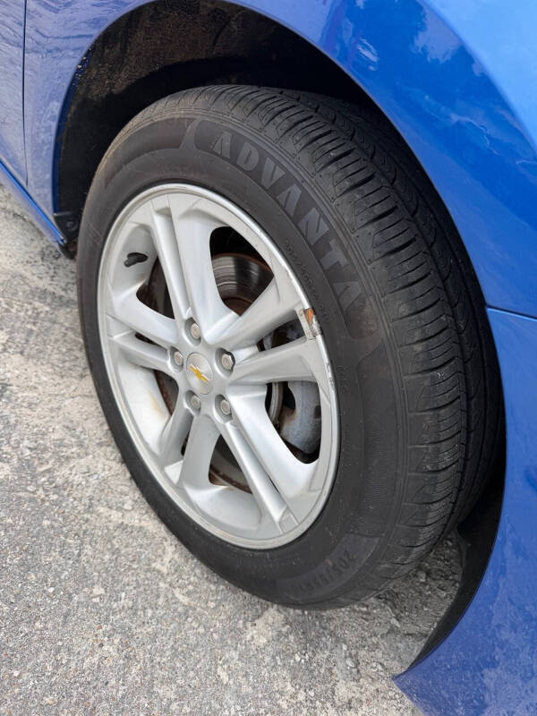 2017 Chevrolet Cruze LT Auto