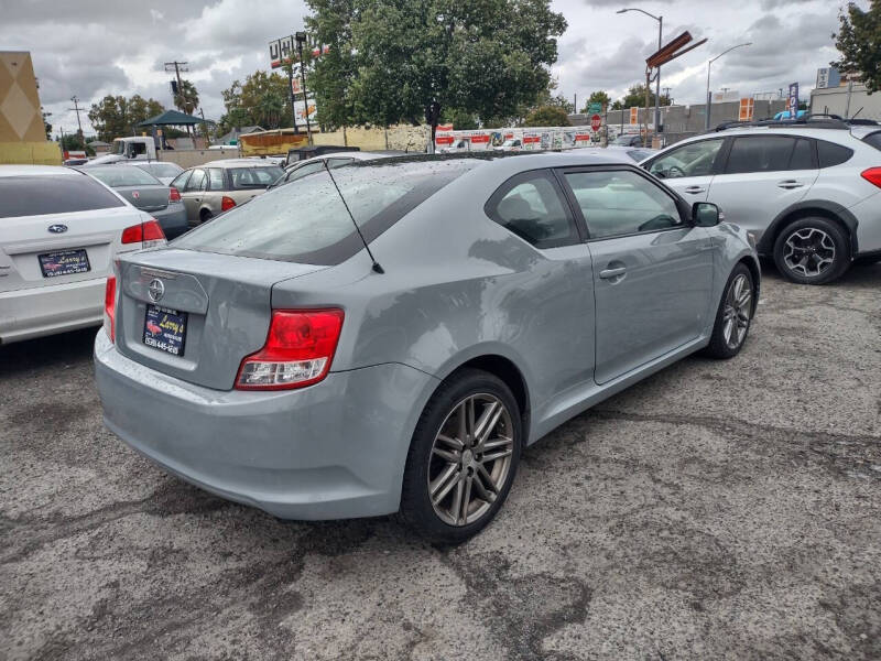 2011 Scion tC