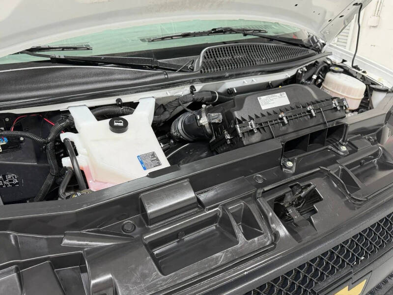 2023 Chevrolet Express LS 3500