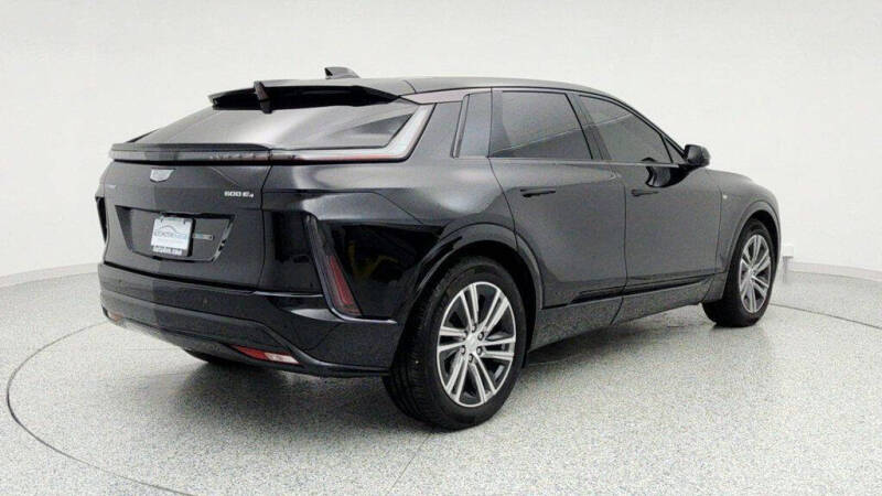 2024 Cadillac LYRIQ Sport 1