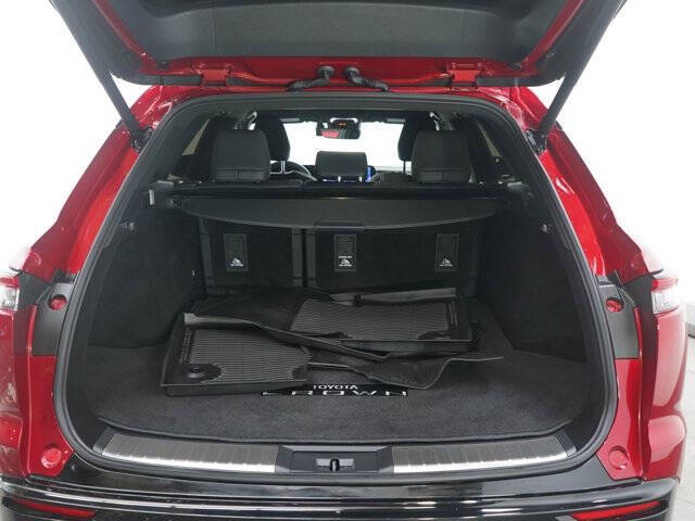 2025 Toyota Crown Signia XLE