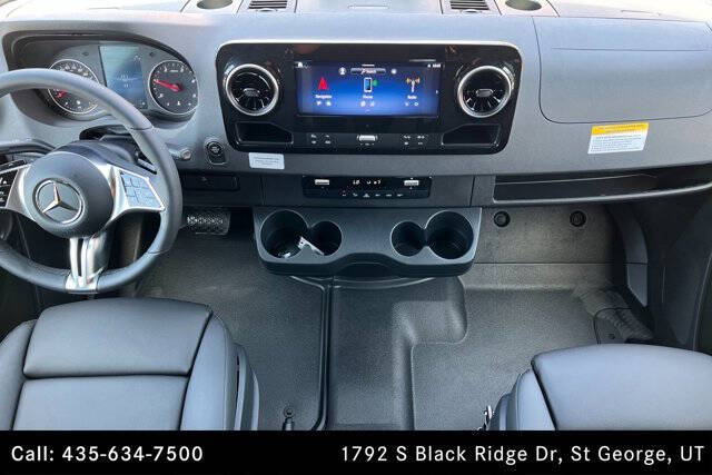 2025 Mercedes-Benz Sprinter