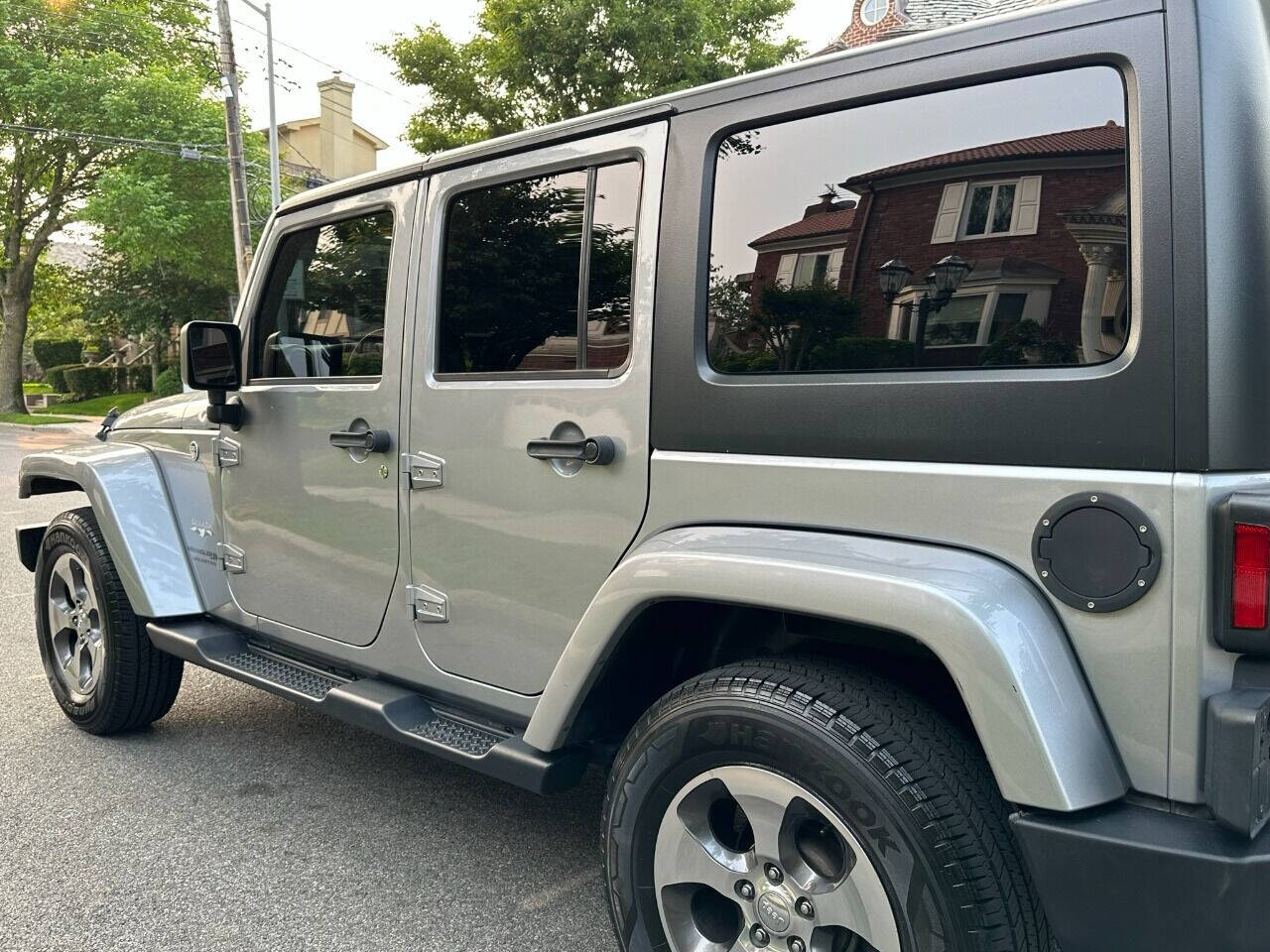 2018 Jeep Wrangler JK Unlimited  - $27,900