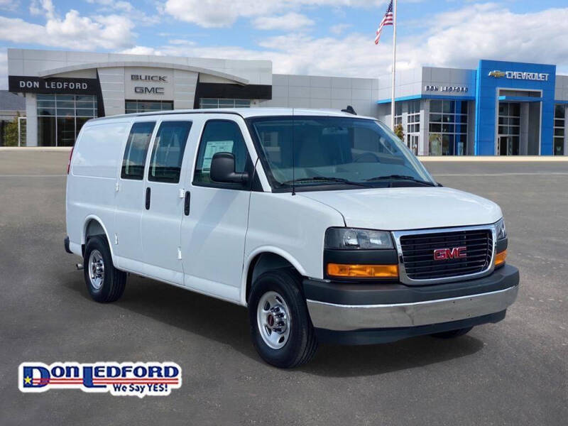 2025 GMC Savana 2500